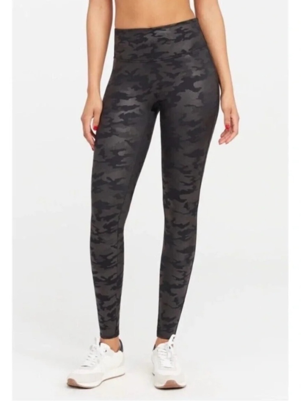 Spanx Faux Leather Black Camo Leggings Size Small Petite SP